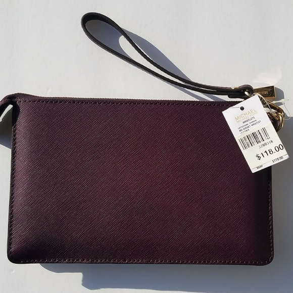 Michael Kors Wristlet - Picture 5 of 5